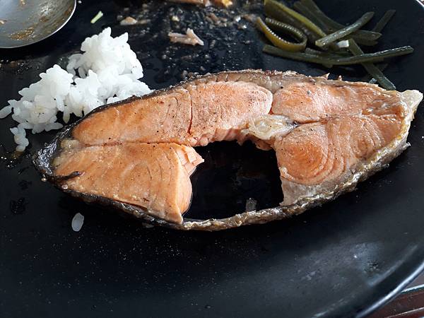 20191110_6。6簡餐_鮭魚3.jpg