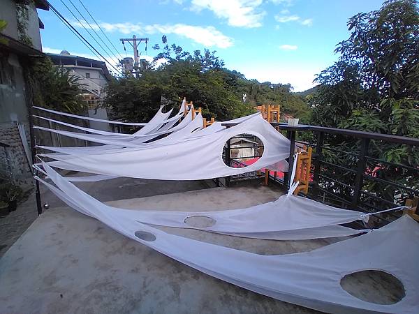 [台北中正]一起去寶藏巖(台北國際藝術村)逛一圈(天氣晴)_20210423_裝置藝術.jpg