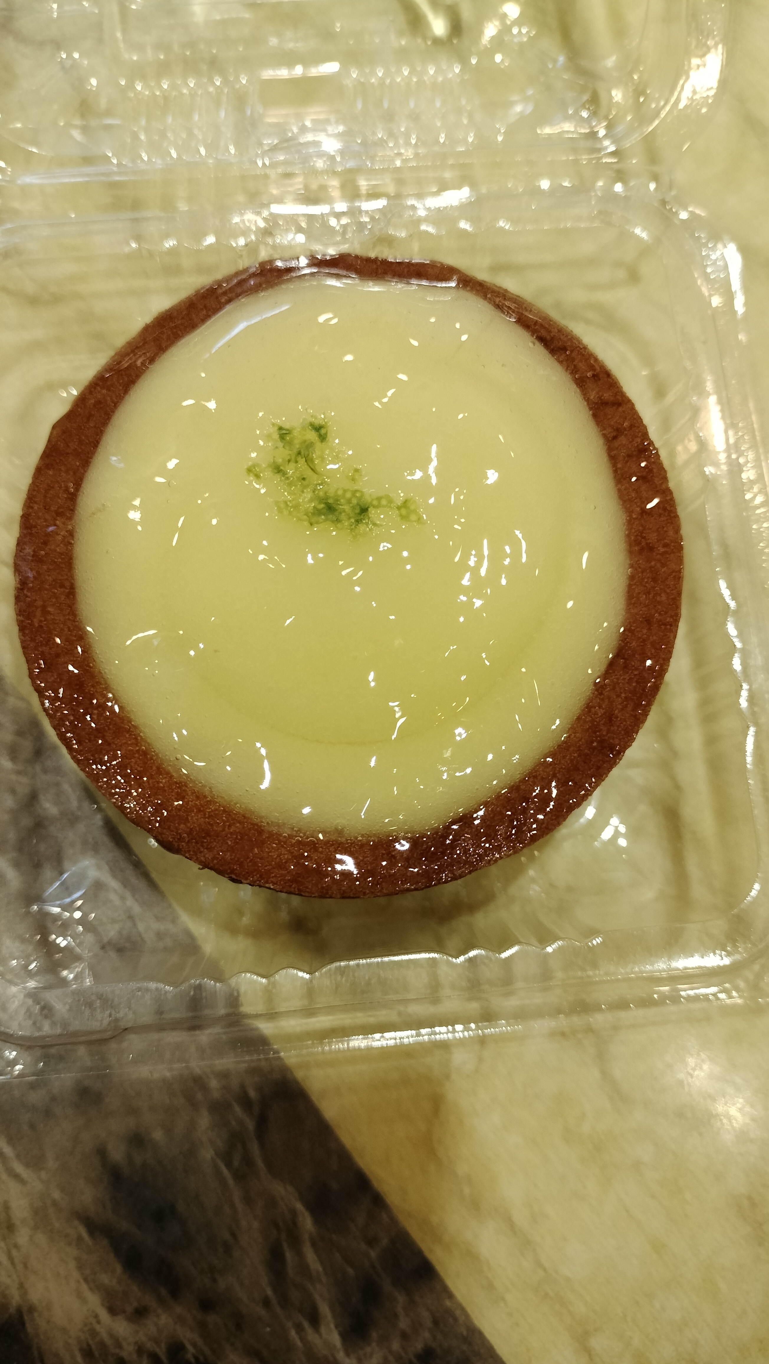 [台中東海必吃甜點]-哞哞屋!!不早點來排隊吃不到的濃郁泡芙