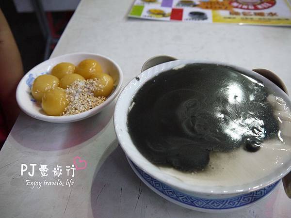 【香港 旅遊】廟街夜市 體驗在地夜生活。晚上逛街 吃美食好去