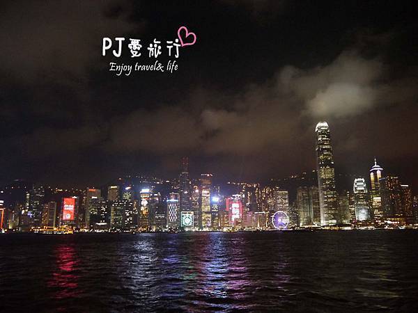 【香港 旅遊】尖沙咀輕旅行 維多利亞港景緻 香江燈光秀。附鄰