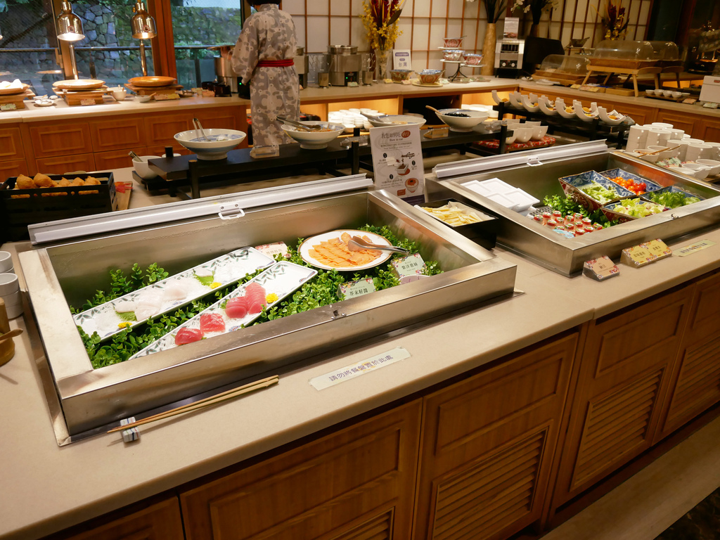 北投泡溫泉泡湯加賀屋國際溫泉飯店住宿早餐岩盤浴花浴衣