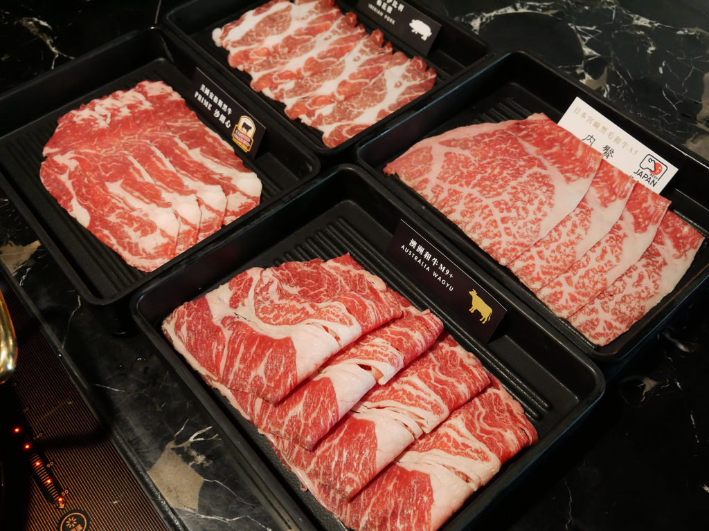 台中和牛吃到飽推薦Beef King餐廳A5和牛火鍋鍋物無限放題2022