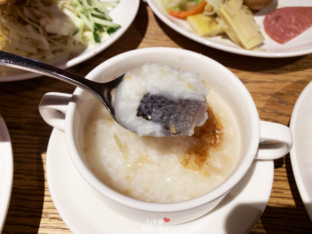 嘉義故宮南院附近住宿過夜推薦長榮文苑酒店餐廳自助餐早餐評價