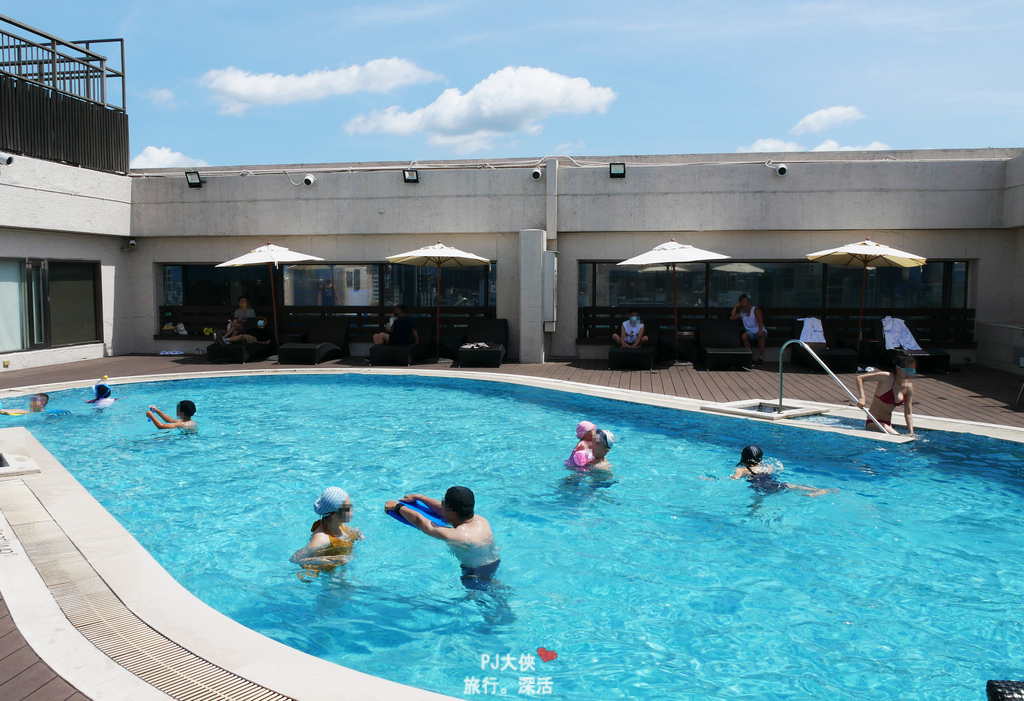 台北喜來登住宿心得十二廚早餐推薦自助百匯善導寺站鄰近台北車站華山文創