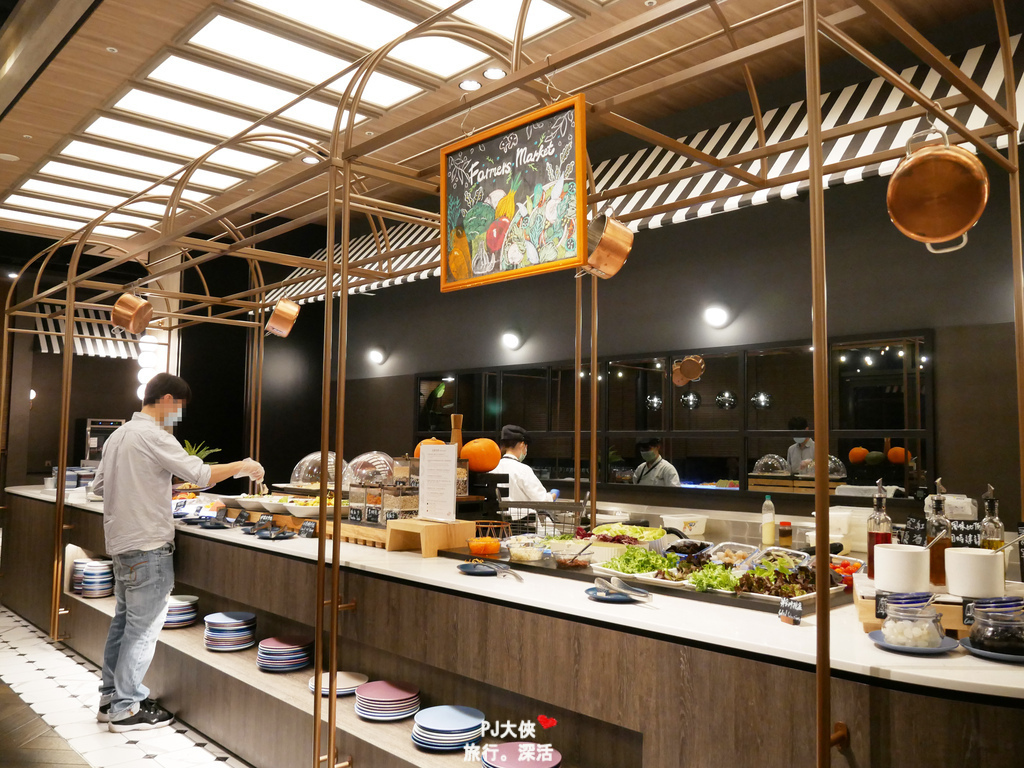 桃園Xpark水族館夜宿體驗線上優惠折扣多少錢價錢價格過夜一泊三食宿海奇遇和逸飯店餐廳逸市集