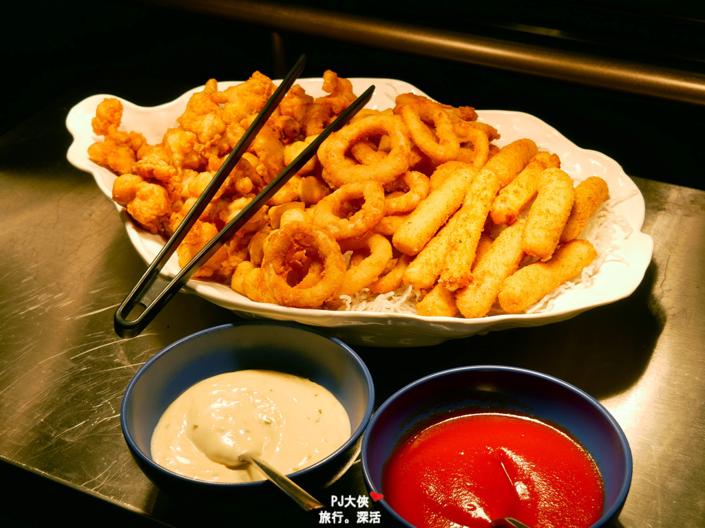 桃園Xpark水族館夜宿體驗線上優惠折扣多少錢價錢價格過夜一泊三食宿海奇遇和逸飯店餐廳逸市集