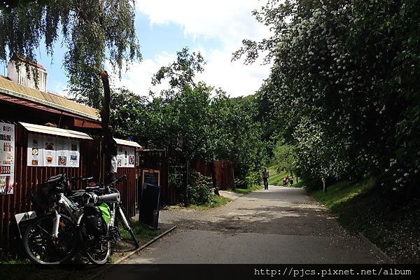 佩特任山-山間小徑1.JPG 佩特任山-山間小徑1.JPG