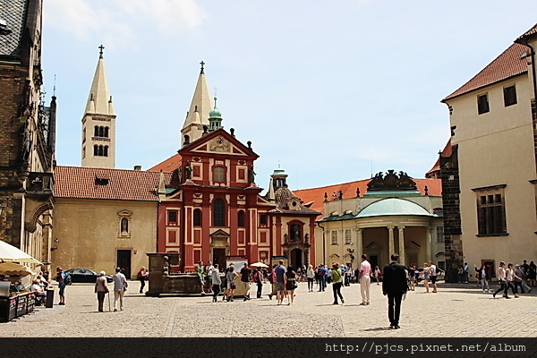 布拉格城堡-皇后瑪麗亞特里薩入口(Queen Maria Theresa Entrance).JPG 布拉格城堡-皇后瑪麗亞特里薩入口(Queen Maria Theresa Entrance).JPG