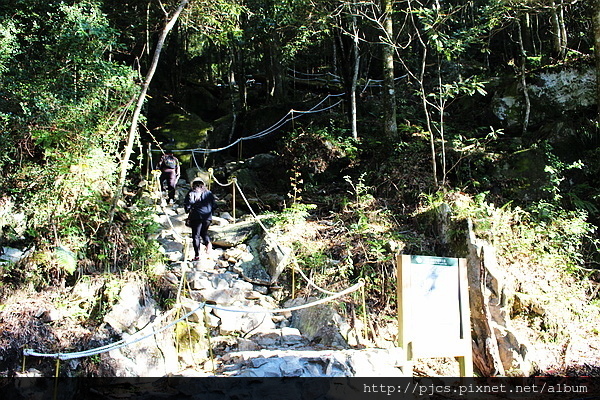 捎來山-27.5K處登山口.JPG