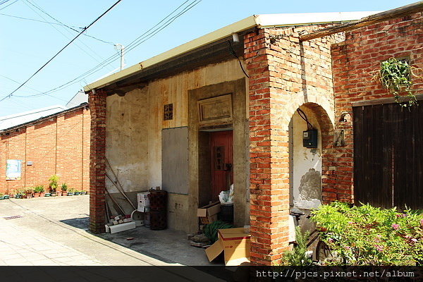 同興老街-堆滿雜物的老房子.JPG 同興老街-堆滿雜物的老房子.JPG