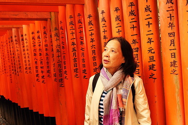 伏見稻荷-千本鳥居.JPG 伏見稻荷-千本鳥居.JPG