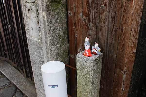 伏見稻荷-白狐.JPG 伏見稻荷-白狐.JPG