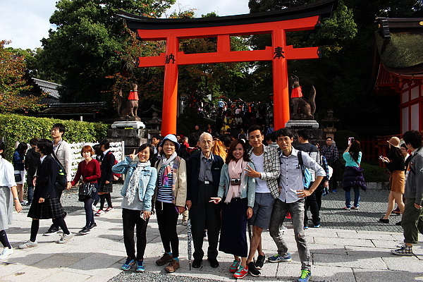 伏見稻荷-合照.JPG 伏見稻荷-合照.JPG