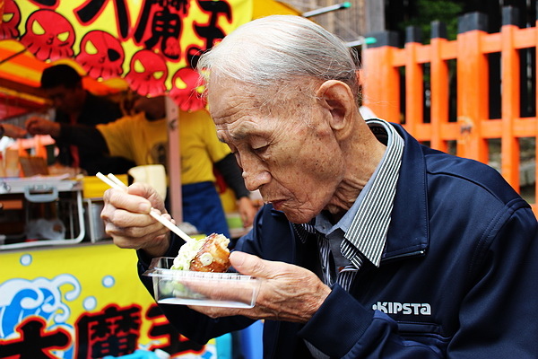 伏見稻荷-肉捲.JPG