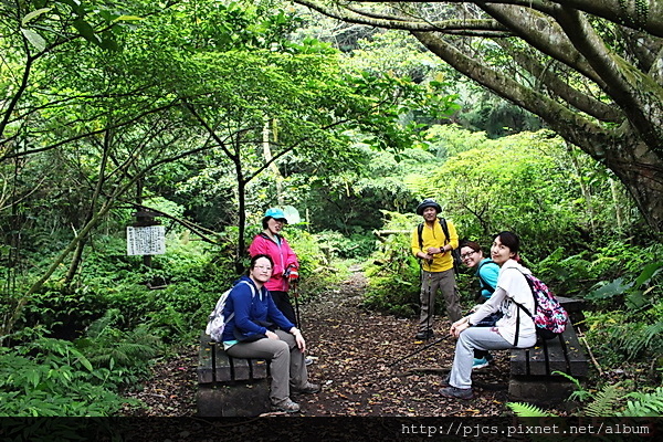 白雞三山-往礦坑事務所.JPG 白雞三山-往礦坑事務所.JPG