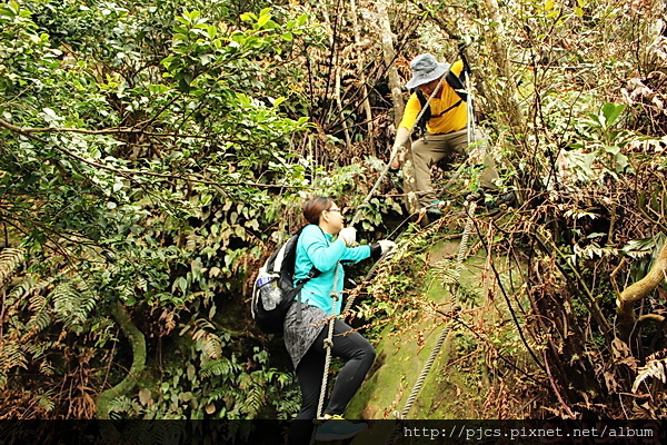 白雞三山-攀爬.JPG 白雞三山-攀爬.JPG