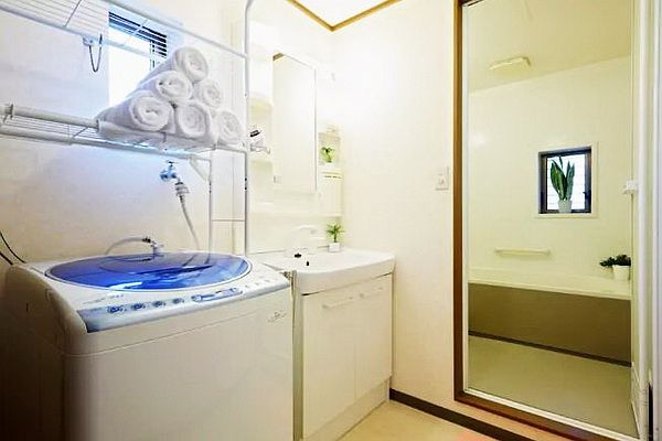 Osaka Samurai-洗衣間.JPG Osaka Samurai-洗衣間.JPG