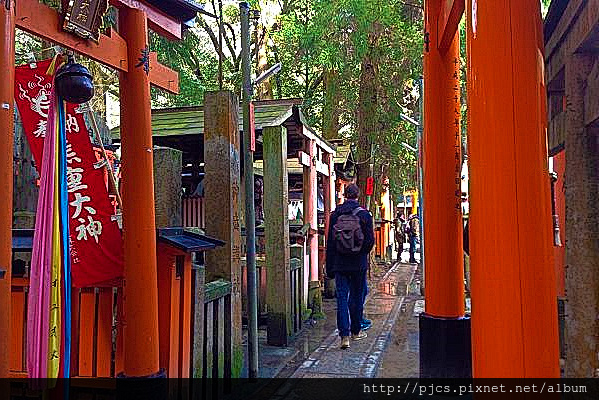 伏見稻荷-新池2.jpg 伏見稻荷-新池2.jpg