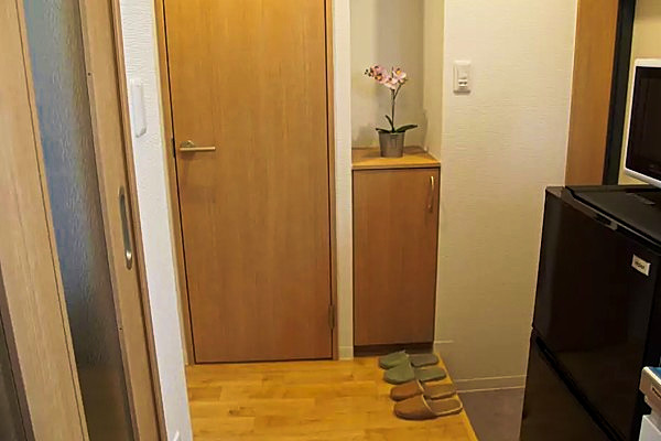 Osaka Rainbow-玄關(網路).jpg Osaka Rainbow-玄關(網路).jpg