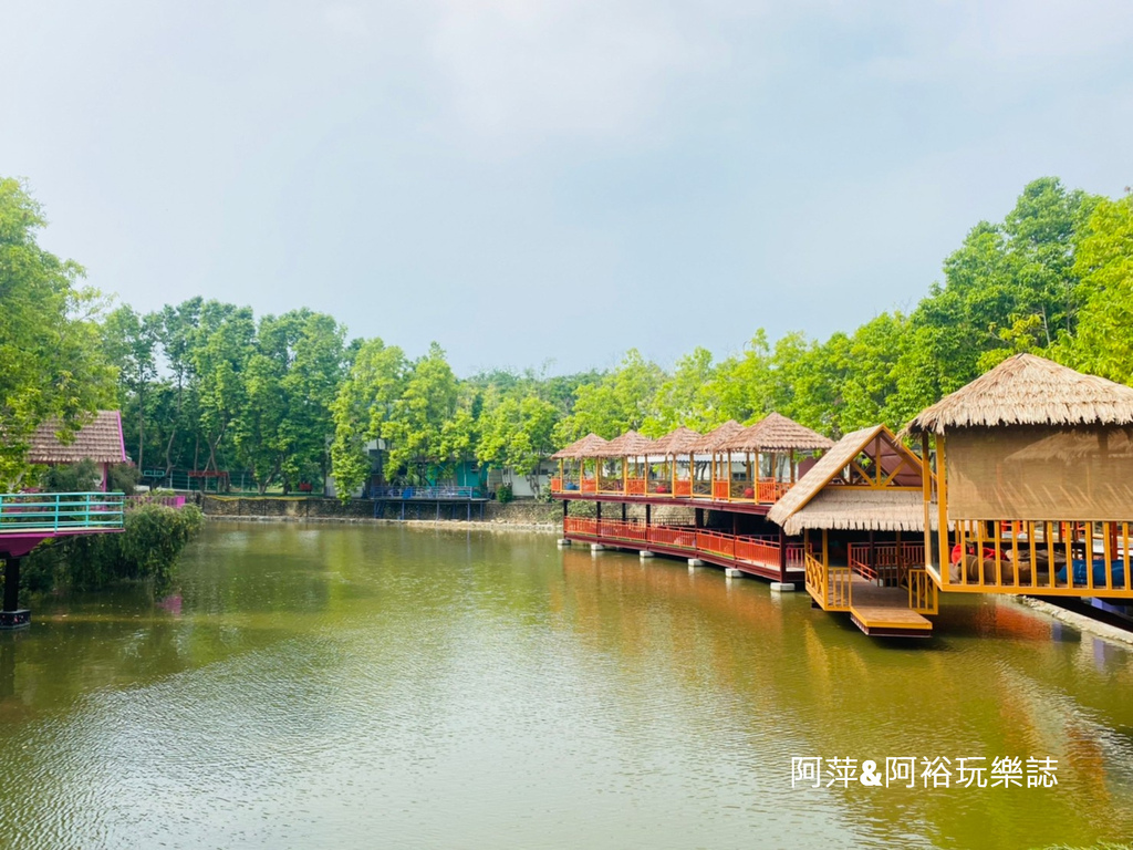 【雲林斗六】「近水樓台」湖畔森林咖啡推薦|浪漫南洋風景觀餐廳