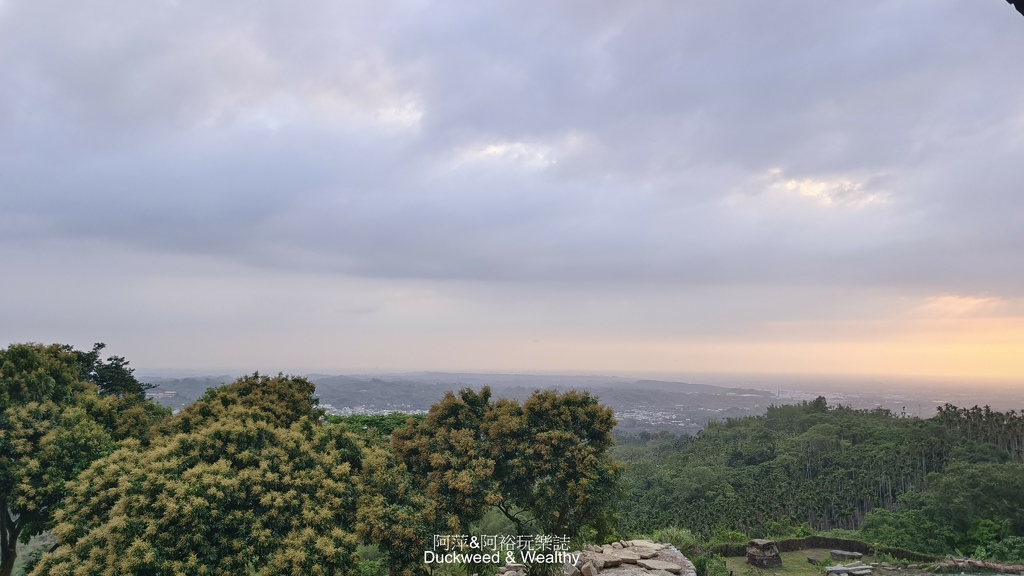 【雲林古坑景點】華南天空之夜養生泡腳咖啡|享受美食邊泡腳還可
