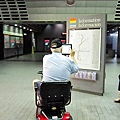 搭地鐵去Lenox站遇到一個使用ipad的老人
