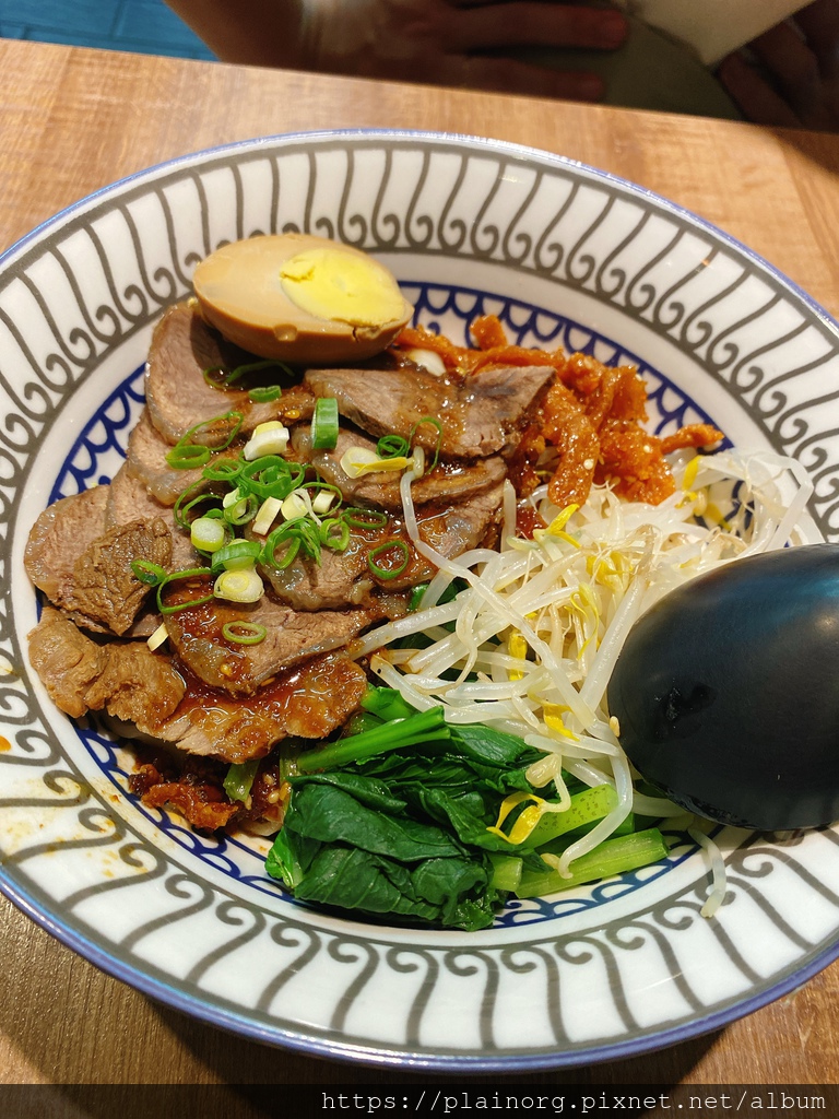 [食記] 台北車站-老台客食麵(椒麻乾拌麵)