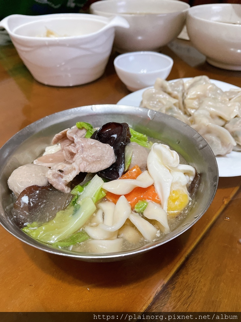 [食記] 新北中和【圓通路大滷麵+水餃】