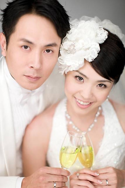 卡羅婚照.jpg 卡羅婚照.jpg