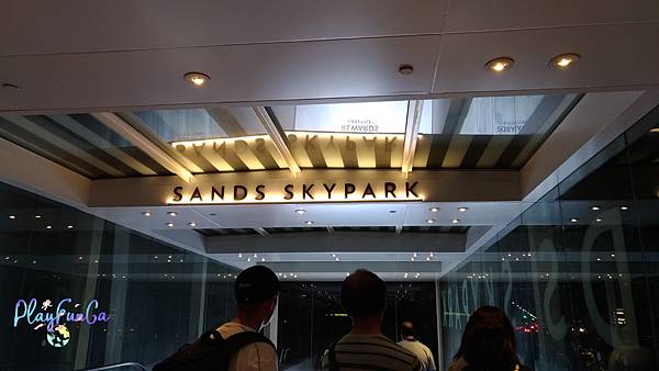 新馬自由行|SMRT怎麼搭?濱海灣花園逛2天都不是問題!金沙酒店觀景台看濱海灣水舞秀,哪裡取票?