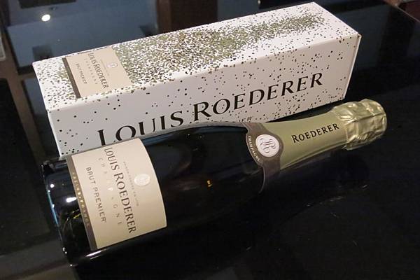 0428《博多》香檳Louis Roederer (2).JPG