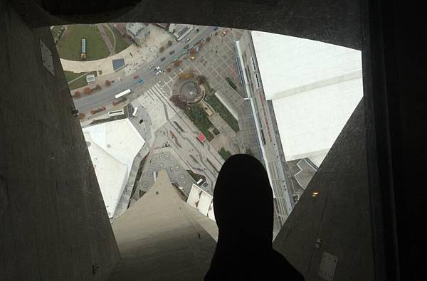 0714《多倫多》CN Tower (5).JPG