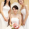 1109940065-太感謝我的兩位伴娘.jpg