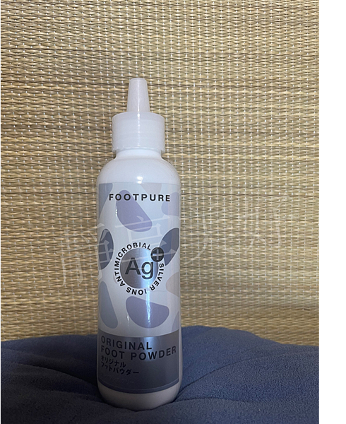 快來感受清爽的腳-FOOTPURE的Ag銀離子噴噴鞋蜜粉(爆