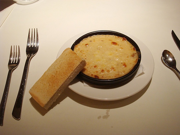 前菜：焗烤蘑菇+方塊麵包