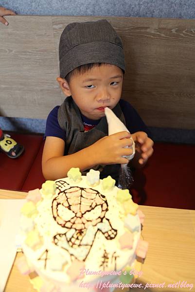 U40A4119.JPG U40A4119.JPG