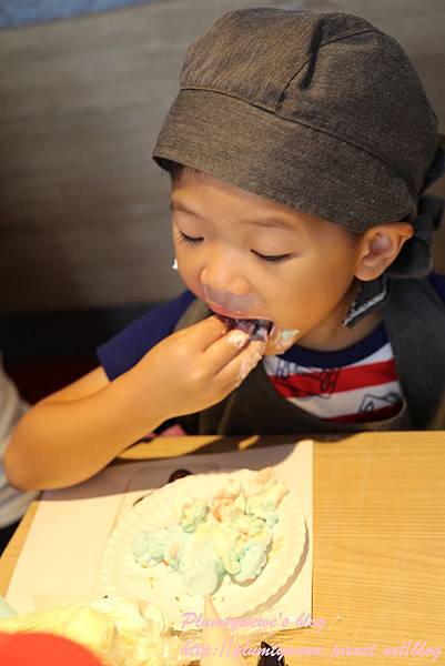 U40A4123.JPG U40A4123.JPG