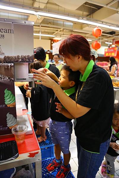 U40A6105.JPG U40A6105.JPG