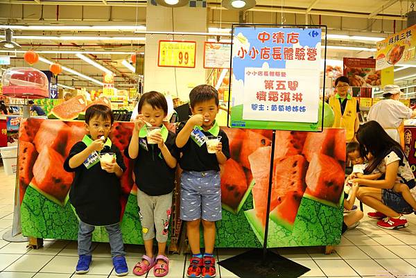 U40A6116.JPG U40A6116.JPG