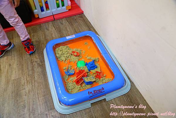 U40A7980.JPG U40A7980.JPG