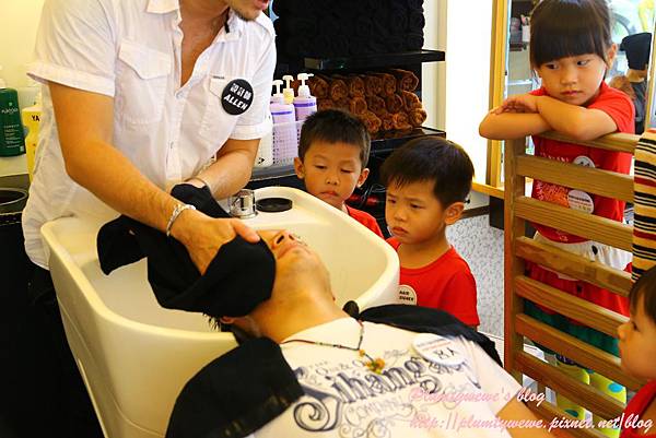 U40A8034.JPG U40A8034.JPG