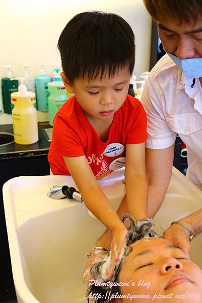 U40A8092.JPG U40A8092.JPG