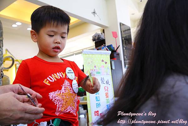 U40A8269.JPG U40A8269.JPG