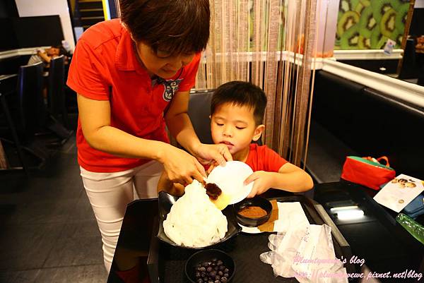 U40A8878.JPG U40A8878.JPG