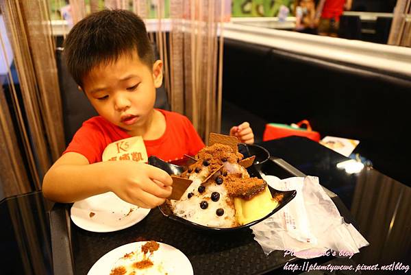 U40A8900.JPG U40A8900.JPG