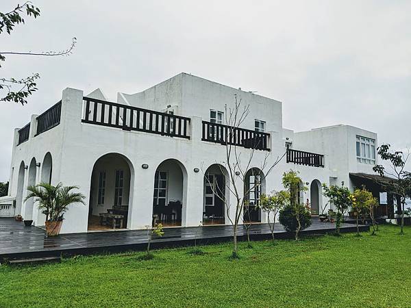 [心得] 台東長濱 薇拉VILLA海景露台純白民宿