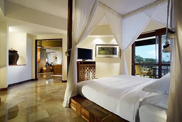 GHB - Grand Suite Bedroom.jpg