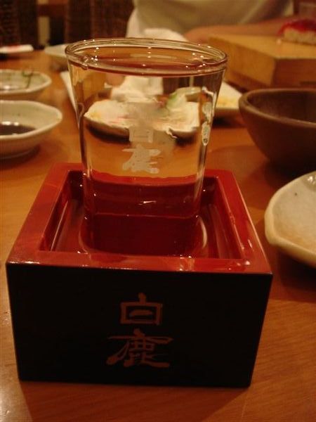 當然少不了酒