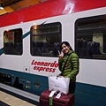 請認明"Leonardo express"字眼後再上車